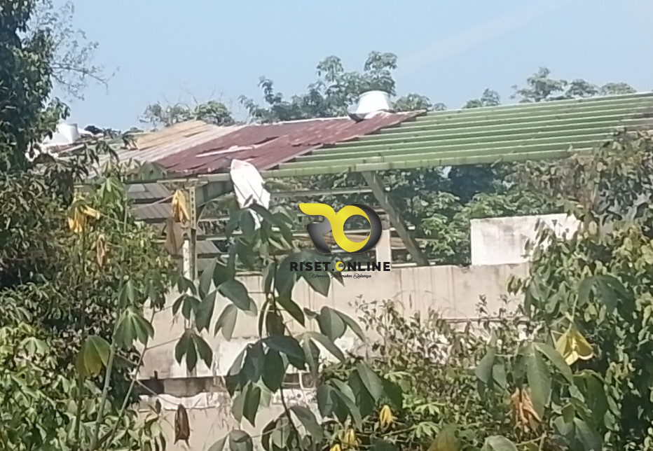 Di Duga Proyek Pasar Inpres APBN 2024 di Desa Betung Mangkrak dan Rusak Parah, Warga Tuntut Audit T