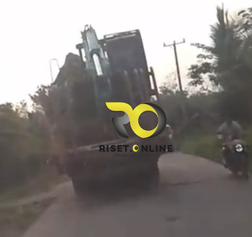 Di Duga Moving Mobilisasi Alat Berat Tidak Mengantongi Izin Resmi