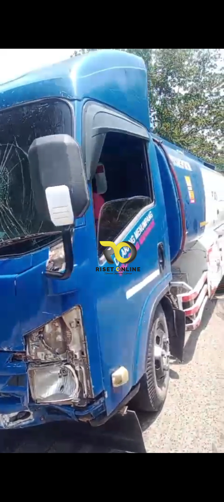 Di Duga MARAJALELA! TANGKI BENGKAP Bawa 8.000 Liter Solar Ilegal Diadang Warga PALI, LSM dan Masyara